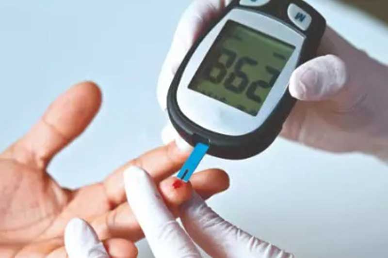 Living Mindfully, Healing Naturally